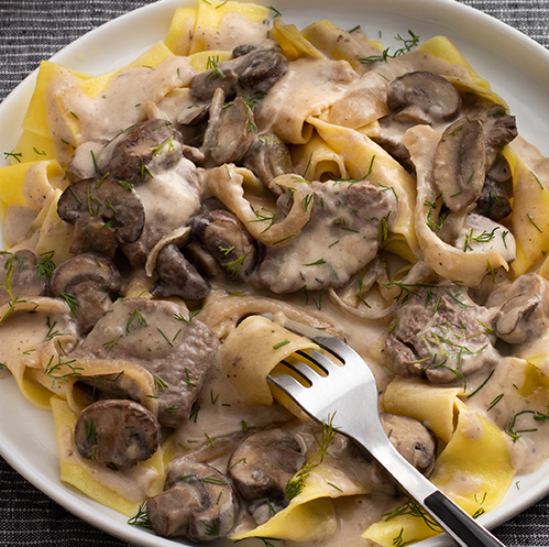 STROGANOFF DE RES CON AGREGADO